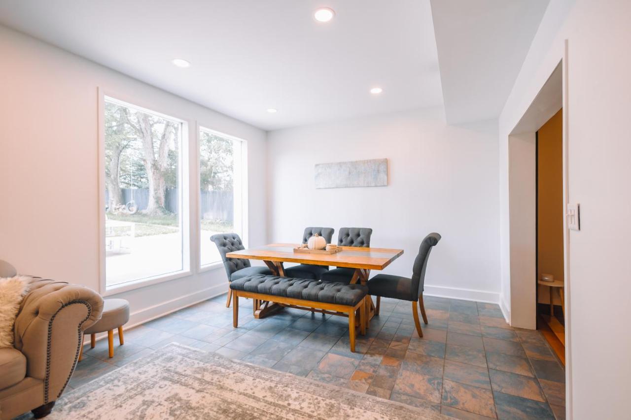 Downtown Escape Great For Large Families & Groups Villa Sugarcreek Eksteriør bilde