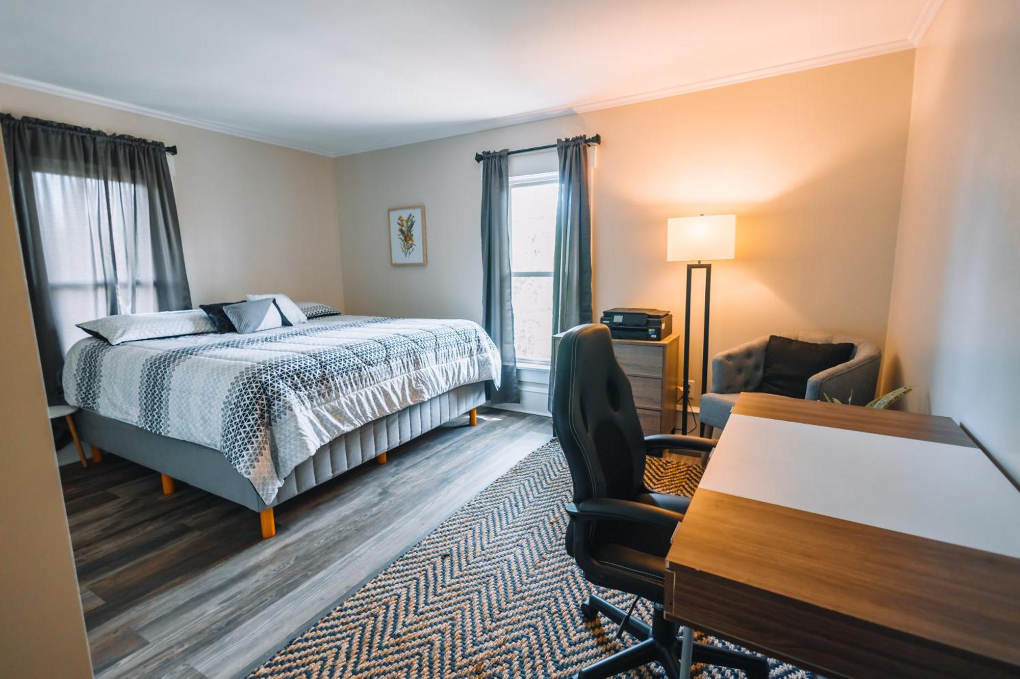 Downtown Escape Great For Large Families & Groups Villa Sugarcreek Eksteriør bilde